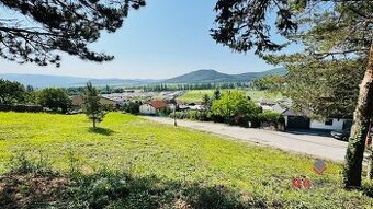 Na predaj slnečný stavebný pozemok 631 m2 v Partizánskom – č