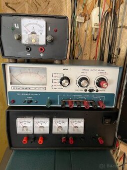 Laboratórny zdroj Heathkit IP-2718