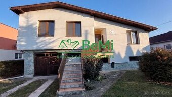 Exkluzívne na predaj 5 izbový rodinný dom s veľkým pozemkom 