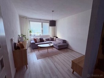 PREDÁME 3izbový byt komplet zariadený