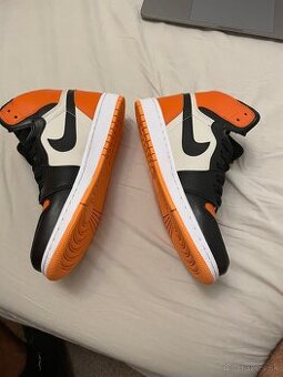 Air Jordan 1 High