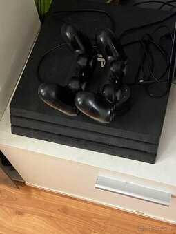 Predam ps4 pro 1TB