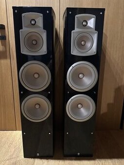 2x Yamaha NS-777 1x Pioneer VSX-LX60