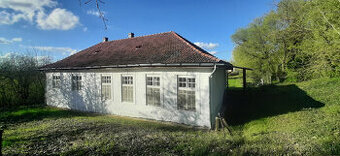 Krásna príroda, pokojný život, dom v obci Pere, Maďarsko