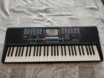 Yamaha psr 220