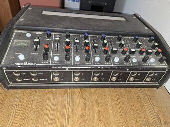 Reprobedňa, mixažny pult so zosilňovačom