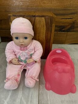 Baby Anabell cikajúca
