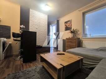 Na prenájom: 1-izbový byt s balkónom