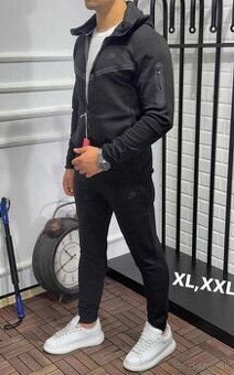Pánska tepláková súprava Nike Tech Fleece