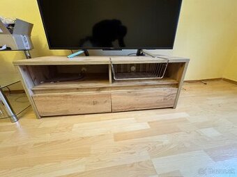 Komoda pod tv