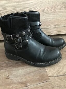 Dievčenské čižmy vel.35