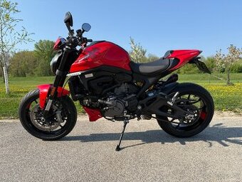 Ducati Monster+ 937