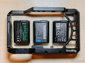 Batérie NP-FW50 a klietka SMALLRIG pre Sony a6400
