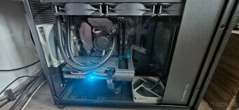 PC: i7 9700KF, RTX3060, 32GB ram