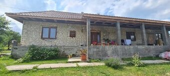 Kovácsvágás - 3 nehnuteľnosti na veľkom pozemku
