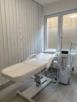 Kozmeticky set lehatko a pristroj 27v1
