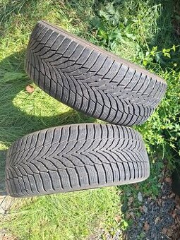 235/55r18 Vzor 5mm Rok 23/19 Cena 30eur za pár