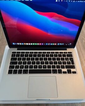 Predam MacBook Pro 13, 8/256, dobra bateria.