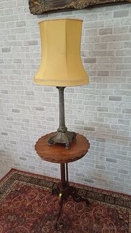 Staroẓ̌itná lampa