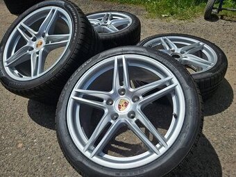 zimní Alu kola originál Porsche 991 Carrera C4 5x1