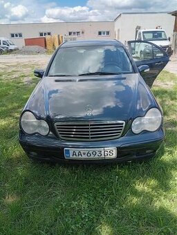 Mecedes benz C200