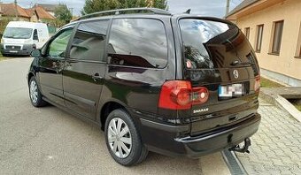 Volkswagen Sharan 2.0TDi 103Kw M6 R.V.04/2010 TrendLine MPV