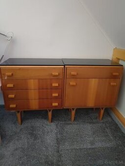 Retro nočný stolík