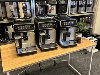 Kávovar Philips EP3246 LatteGo