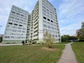 ÚTULNÝ 3-IZBOVÝ BYT, CHRENOVÁ,  REKONŠTRUKCIA, BALKÓN