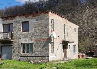 Dvojpodlažný dom za cenu pozemku; Trnava pri Laborci