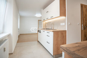 TOP CENOVÁ PONUKA - 3 IZBOVÝ BYT PO REKONŠTRUKCII V ŠACI