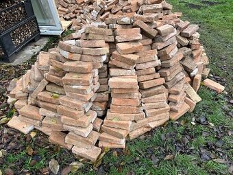 Pálená značková tehla