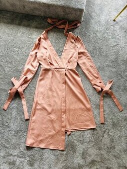 Asos elegantne saty M