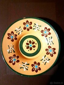 malovany keramicky tanier