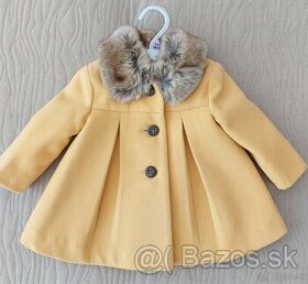 Dievčenský kabátik