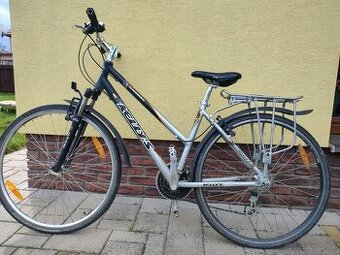 Predám dámsky crossový bicykel