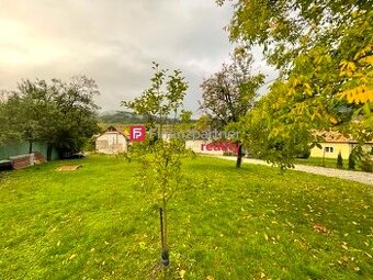 Pozemky so starším rodinným domom v starej časti Fintic (F28