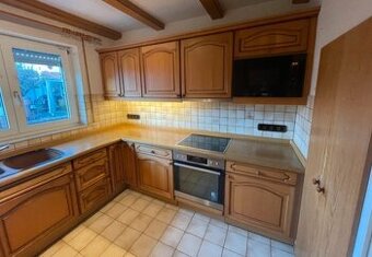 Rustikální kuchyně komplet se všemi spotřeb., 4439