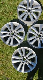 Hyundai R18 5x114.3 6.5 x 18 ET48