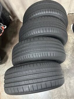 Pirelli p Zero 255/55R19