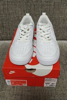Nike tenisky, v.38