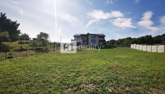 Výnimočný stavebný pozemok ( 1.623 m2) / Banka pri Piešťanoc