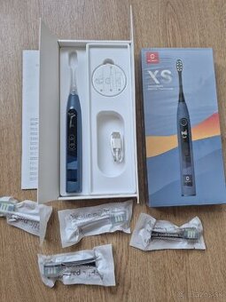 OCLEAN XS SONICKA ZUBNÁ KEFKA + 5 HLAVIC