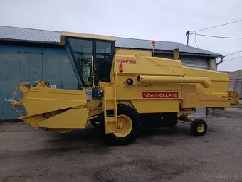 New Holland kombajn