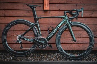 Celokarbonovy bicykel