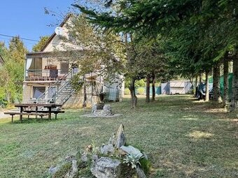 MAĎARSKO - JAZERO RAKACA - POSCHODOVÁ 4 IZBOVÁ CHATA, KUCHYŇ - 1