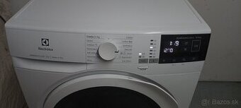 Práčka so sušičkouv Elektrolux
