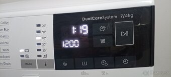 Práčka so sušičkou Elektrolux