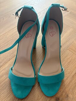 Dámske sandále, topánky na vysokom opätku