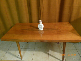 Predám konferenčný stolík